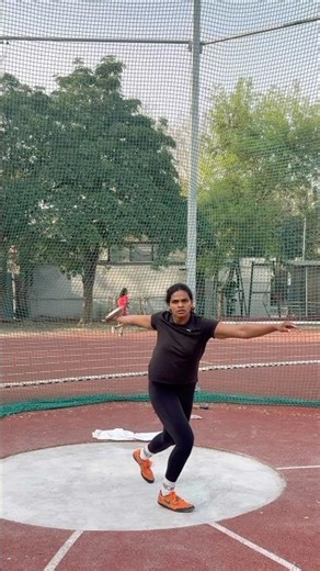 Standing discus throw
