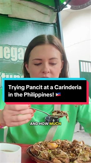 First time trying this Filipino food that is like nothing Filipino I’ve ever tried! Pancit Batil Patung 😍 #filipinofood #streetfood #philippines #pancit #manila