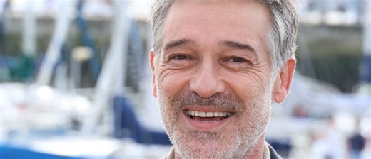 "Je suis parti et ça m'a fait du bien" : Stéphane Blancafort évoque son départ d'Ici tout commence et répond à un potentiel retour - Télé 2 Semaines