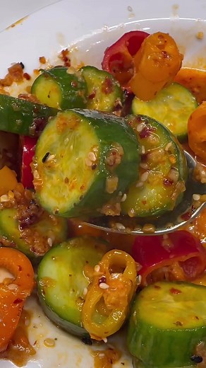 Delicious Makoto Ginger Dressing Salad Recipe