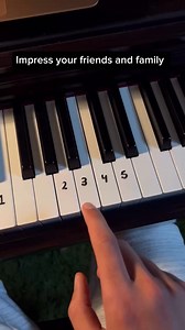 526K views · 9.1K reactions | Easy peasy :) #piano #tutorial #pianomusic #trythis | Keys Tutorials | Facebook