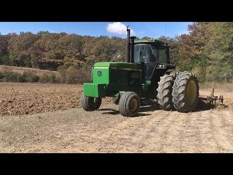 Chisel Plowing 2020 - John Deere 4650 and International 55