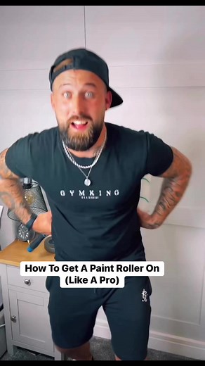 How To Get A Paint Roller Head On (Hack) #homeimprovements #reels #How #tips #doitforyourself #diy #hacks #lifehacks | The Home Improvements Channel Uk