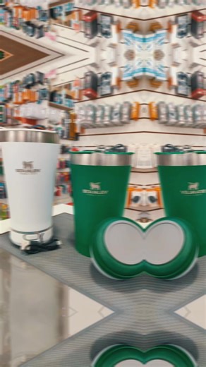 Os vídeos de July Biju (@july.biju) com Descer Pra BC - Brenno & Matheus & DJ Ari SL