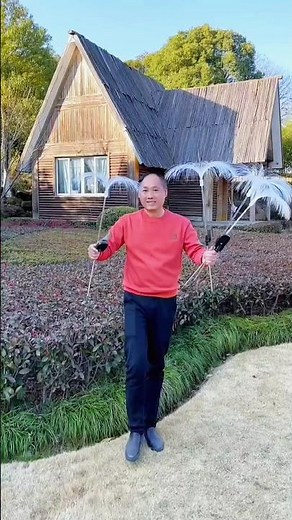 Automatic Solar Light – Smart Garden Lighting #solarlight #gardenlight #smartgadgets #youtubeshorts