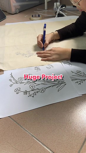 Manually tracing my design onto the fabric using heat erasble pen! ✨ #embroidery #sewingtiktok #tracingdesign