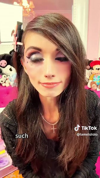 Eugenia Cooney's Bold Eye Shadow Secret Revealed
