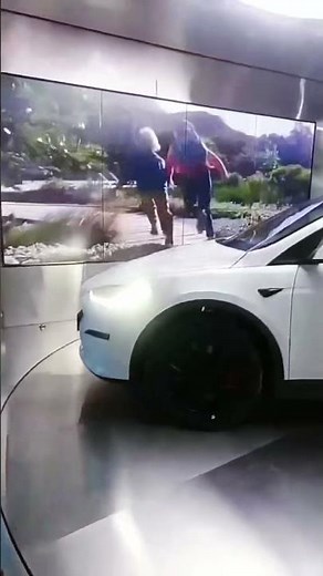 360-degree car turntable for auto show or the launch of a new car model #autoshow #turntable