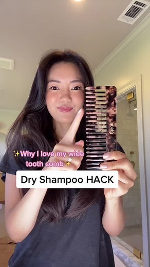 Dry Shampoo Comb: The Ultimate Hair Hack | Amy's Hair Tips