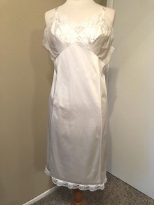 Full Slip, White, Minimal Lace, Sears, Size 40 Tall, Nylon, Made in USA - Etsy