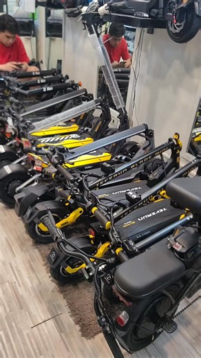 Electric Scooters & ebikes 📍 Visit Us: G/F Unit G-17, Cityland Makati Executive Tower 3, Sen. Gil Puyat Ave., Makati City 📍Google Maps: https://maps.google.com/?cid=9532446112803986484&entry=gps For Same Day Delivery, contact us sa 📱 0961 558 3865 or 0939 936 2924 Messenger: m.me/JIMescoot 🕒 Store Hours: Open daily, 10:00 AM – 7:00 PM | Jim escoot & ebike