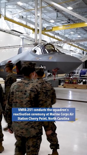 🎥: The perfect backdrop! Marines with Marine Fighter Attack Squadron (VMFA) 251 held their reactivation ceremony at Marine Corps Air Station Cherry Point, North Carolina. This ceremony marks a significant milestone as VMFA-251 becomes the first east coast-based Marine Corps squadron to operate the F-35C Lightning II. | F-35 Lightning II Joint Program Office