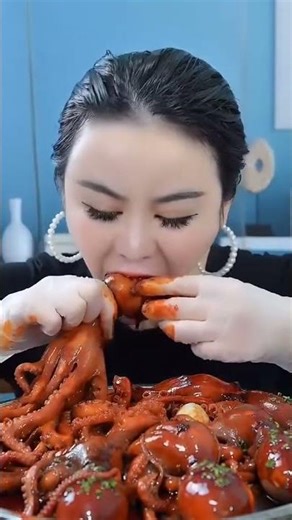 Eating a HUGE Plate of Spicy Baby Octopus #babyoctopus #eatingshow #spicyfood