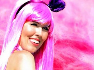 "CALIFORNIA GURLS" by KATY PERRY "Behind The Scenes"