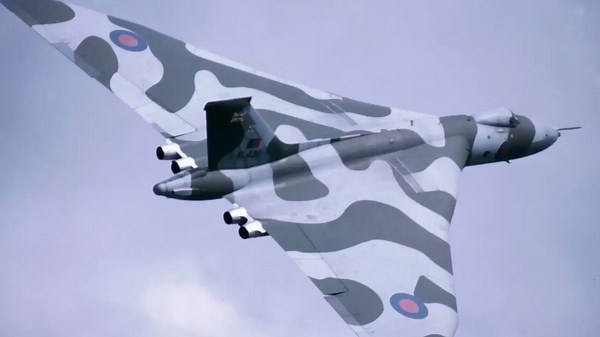 Vulcan B2: 53,000 Feet, 15,500lb Bombs, and a 1.1 Megaton Payload
