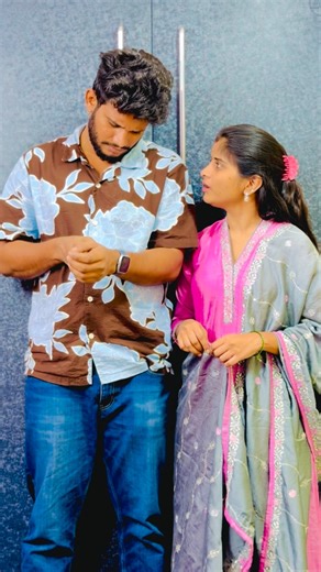 Thatiboina Harish on Instagram: "Nenu reels chusthunnara 🤣 . #comedy #trendingreels #funny"