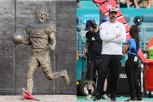 Aaron Rodgers pulls US government into conspiracy theory surrounding Pat Tillman's death