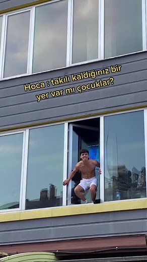 adı neydi hatırlayan var mı..