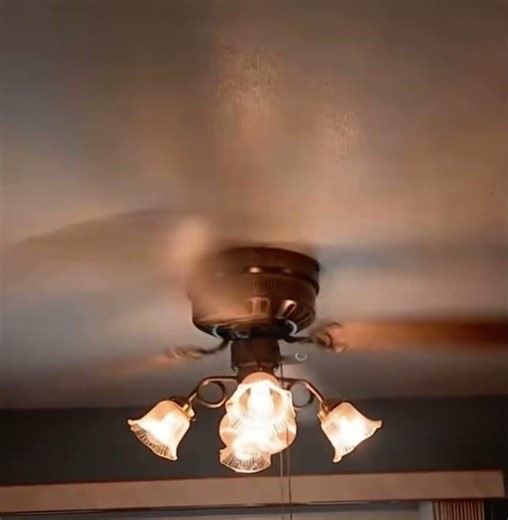 52” Unknown Hugger Ceiling Fan