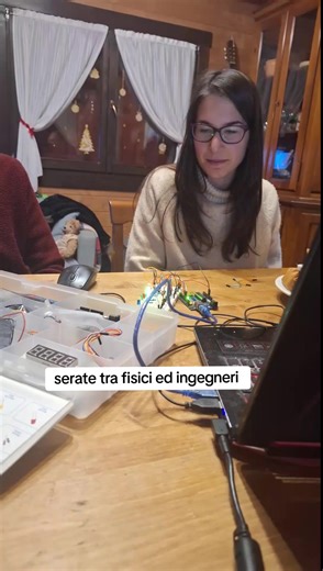 #fisica #risposta #fyp #perte #natale #natale2023 #curiosità #professore #ingegnere #arduino