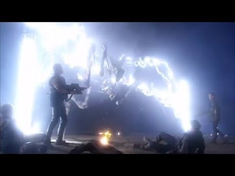 Giant Bug Zapper Versus Giant Arachnid - The General Is Alive? - Scene From 2004 Starship Troopers 2