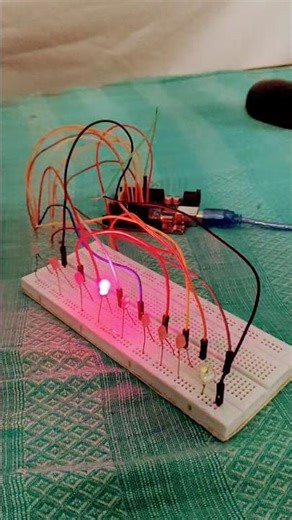 Chasing Light Effect 🔥 | Arduino Project | Electronics Project