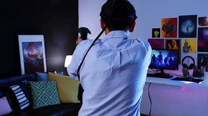 Tout ce que vous pouvez imaginer peut devenir réel, en particulier avec la #VR propulsée par #Intel ! #IntelGaming #IntelCorei7 | Intel
