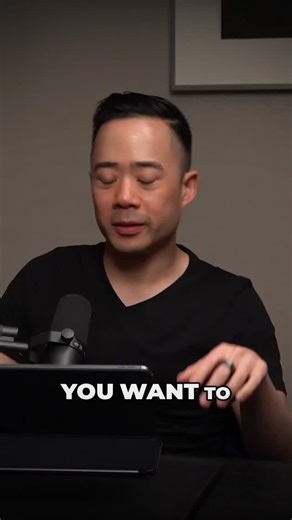 Eric Siu | Leveling Up 👾 on Instagram: "Want to make $500K per podcast sponsor? You don’t need massive downloads. You need the right audience. Operators does it with under 100K listeners per episode because those listeners make real buying decisions. 👉 Brands pay for access, not volume. Niche is leverage."