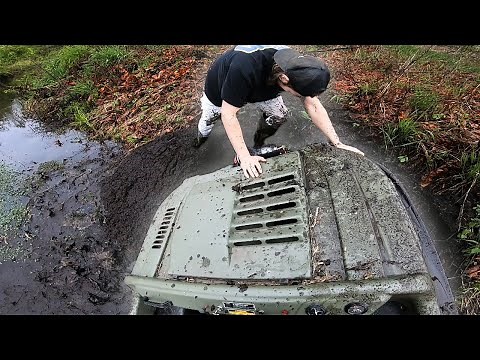ARGO 6X6 STUCK IN THE CREEK