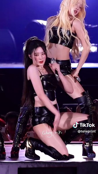 Shuhua GIDLE Fancam Clips: Sensual KPOP Moments