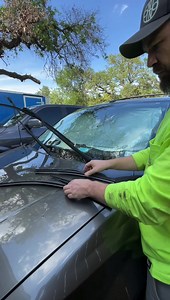 11 reactions |  How To Change Out Your Old Windshield Wipers ✅ #masteringmayhem #diy #diyproject #howto #cars #vans #trucks #windshieldwipers #tutorial #tutorialvideo #tutorialsvideos #tutoriales #instructional #stepbystep #guides #guide | Mastering Mayhem | Facebook