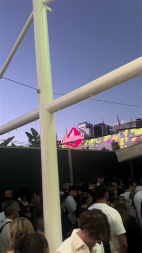 What to Do While Queuing for the Club