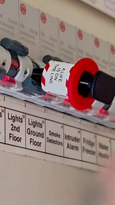 171K views · 915 reactions | Locking OFF an AFDD | GSH Electrical Training | Facebook