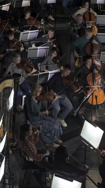 Passionate Opera Music: Carmen Overture by Royal Opera House Orchestra