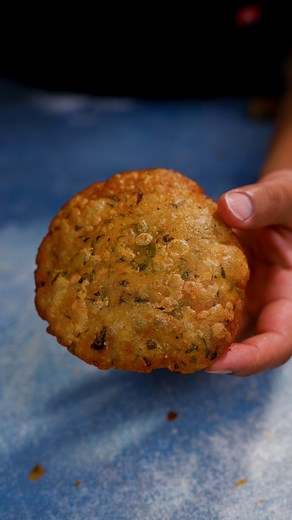 325K views · 4K reactions | Extra Large Crispy Chips. Full recipe in the comments. | Chilipeppercooks | Facebook