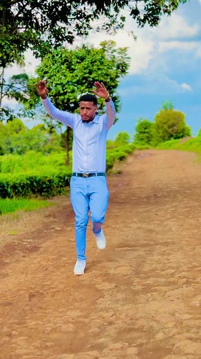 Dhameystiran kaaley dhaanto tunee 🥺repost haa iga ilaawin 🙏😩#ahmeddhanteye #dhanteye #somaliculturedance #dhanto #ciyalxamar🇸🇴🌹🌹❤❤🔐🔐💘muqisho #wiilbahgeri🇬🇲🏇 #dds #ogadeniaboy🇬🇲 #oldsomaliculture #dhaanto_cusub #somaliculture #AfricanSports