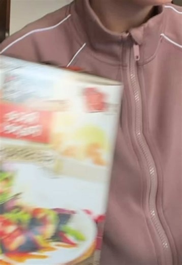 Wrap de atún en papel de arroz