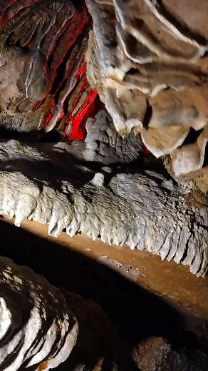 Anna Ruby falls caverns, inside lookout Mountain
