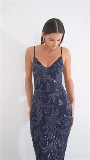 Midnight sequins in motion ✨💙