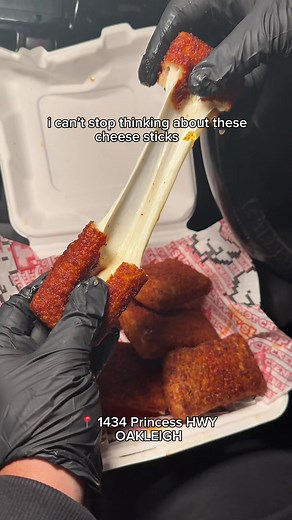 Slappin Hot Chicken & Mozzarella Sticks