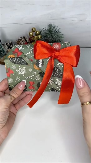 DIY! The Only Bow Tutorial You'll Need! #cristmasdecor #shortvideo