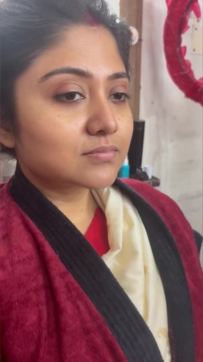 🌺Big Royal Head crown was used in our traditilnql makeover in Bengali Bridal 1ST TIME 🧿☺️. Call for Bridal booking 88240145906 🌺 𝐑𝐬𝟓𝟎𝟎𝟎 𝐥𝐞𝐬𝐬 𝐝𝐢𝐫𝐞𝐜𝐭 𝐨𝐧 👉𝐚𝐭 𝐚 𝐭𝐢𝐦𝐞 𝐩𝐚𝐲𝐦𝐞𝐧t 👍𝐒𝐭𝐮𝐝𝐞𝐧𝐭𝐬 𝐩𝐫𝐨𝐦𝐨𝐭𝐢𝐨𝐧✅𝐏𝐨𝐫𝐭𝐟𝐨𝐥𝐢𝐨 𝐬𝐡𝐨𝐨𝐭 𝐭𝐨𝐭𝐚𝐥𝐥𝐲 𝐟𝐫𝐞𝐞 𝐨𝐟 𝐜𝐨𝐬𝐭✅😃 𝐜𝐥𝐚𝐬𝐬 𝐰𝐢𝐥𝐥 𝐬𝐭𝐚𝐫𝐭 in 𝐍𝐨𝐯𝐞𝐦𝐛𝐞𝐫 DECEMBER ✌️𝐛𝐨𝐨𝐤𝐢𝐧𝐠𝐬 𝐃𝐄𝐓𝐀𝐈𝐋𝐒 📞8️⃣2️⃣4️⃣0️⃣1️⃣4️⃣5️⃣9️⃣0️⃣6️⃣✅ 𝐎𝐑 📞📞9️⃣8️⃣0️⃣4️⃣6️⃣6️⃣4️⃣8️⃣9️⃣9️⃣ 🏵স্থান সোদপুর রাজ