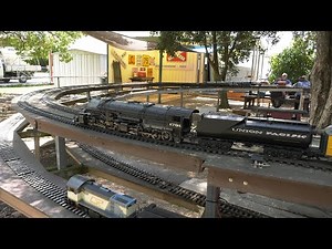 Aristo Craft 2-8-8-2 Union Pacific Mallet Steam Locomotive