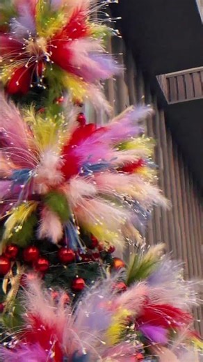 You'll love this colorful fireworks tree ！ #decor #decoration #christmastree #christmas