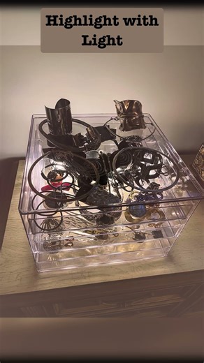 You can use containers and LED lights to highlight your jewelry #jewelry #organizer #led #style