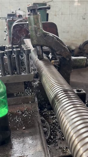 ElGendy Factory on Instagram: "Cutting an ACME thread the old-school way One pass at a time—manual feeds, perfect timing, steady hands. This is where true skill and patience show ✅🛠️🇪🇬 #machining #repair"