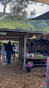 789 reactions · 50 shares | Nothing beats a local craft market. Visit the @hermanuscountrymarketsa every Saturday and enjoy the best of Hermanus right at your fingertips 狀燎 | Hermanus Guest House | Facebook