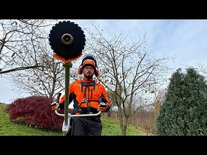 Cutting down a big tree with Stihl Fs 561-C and Stihl Wood Cut 250-26 circular saw blade.