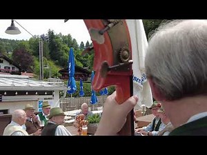 Sonntags-Tipp: Frühschoppen im Ratskeller mit der Huabaoim Musi