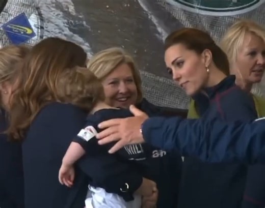 The way Kate makes this crying child happy again 🥺😭❤️ #KateMiddleton | My Queen My Princess Lovely